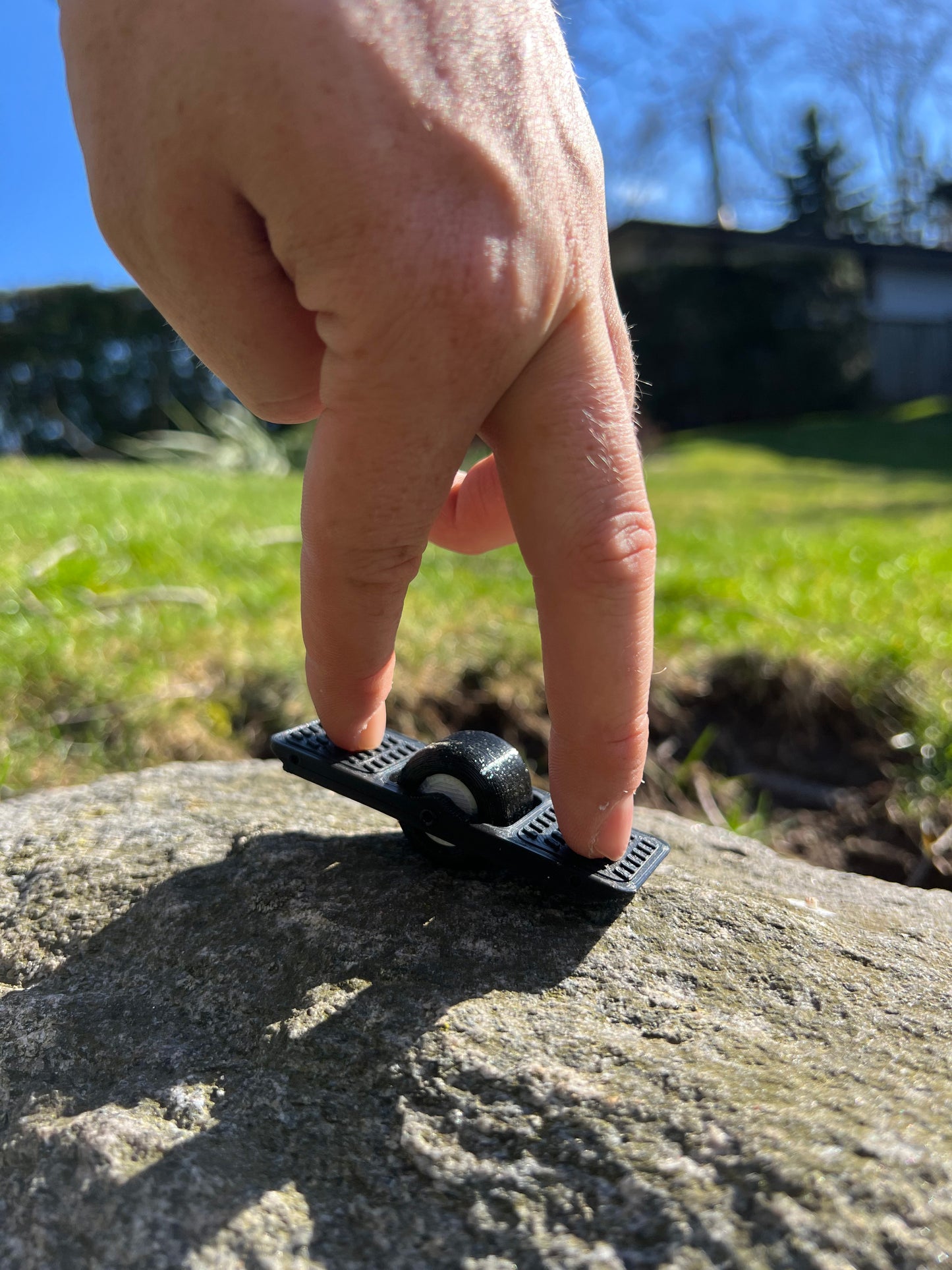 Mini OneWheel Figure / Finger Toy
